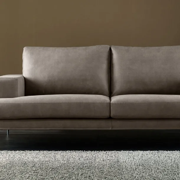 Divano lineare in ecopelle City di Gienne
