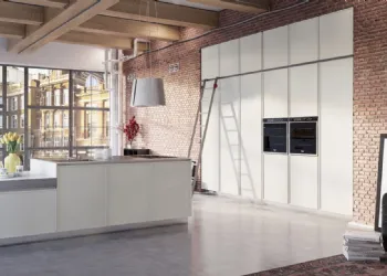Cucina Laccato Opaco con Scala Scorrevole