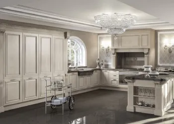 Cucina con Penisola Angolare e Top in Marmo