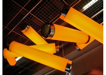 Lampada a Sospensione in Plastica e Metallo