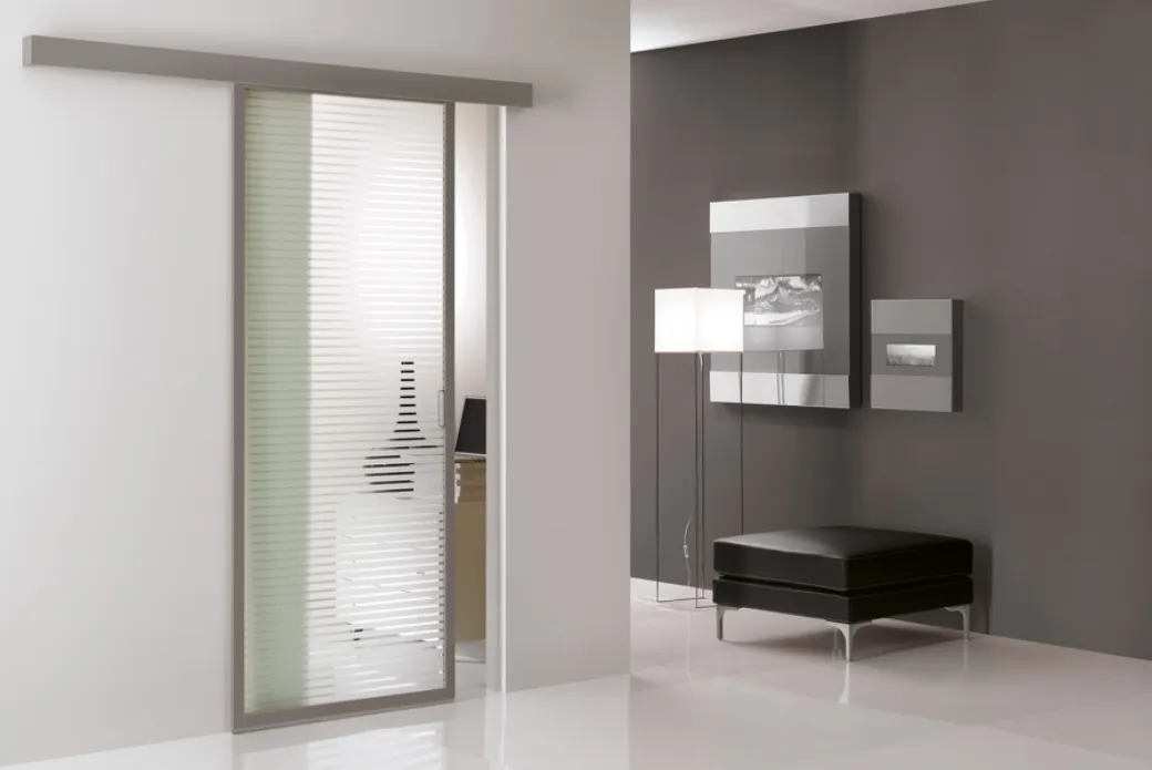 Porta in Vetro con Telaio in Alluminio