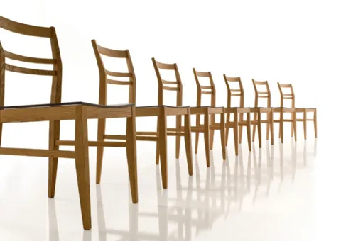 Sedia Moderna in Legno