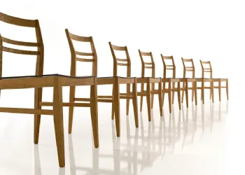 Sedia Moderna in Legno