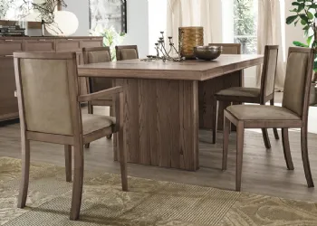 Sedia in Pelle con Struttura in Legno 