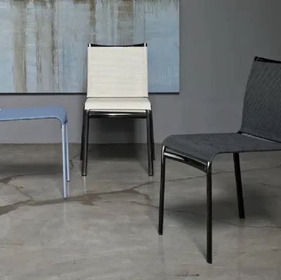 Sedia Net con struttura in acciaio rivestita in Texplast di Bontempi