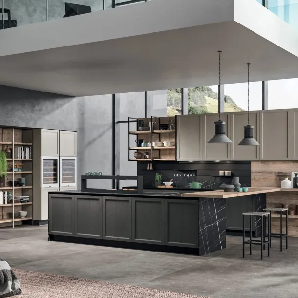 Cucina Moderna Time 10 in Rovere laccato Grigio Perla, Rovere tinto Grafite e legno antico Old Abete saponato di Gentili Cucine